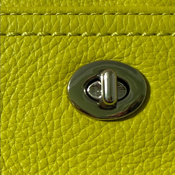 Coach Pebbled Leather Wristlet in Charteuse - Picture 3 of 6